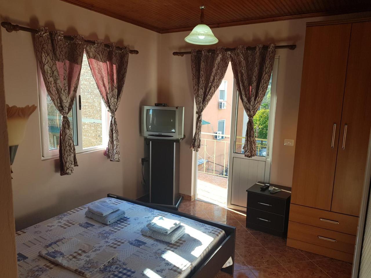 Apartment Donend Berat Dış mekan fotoğraf