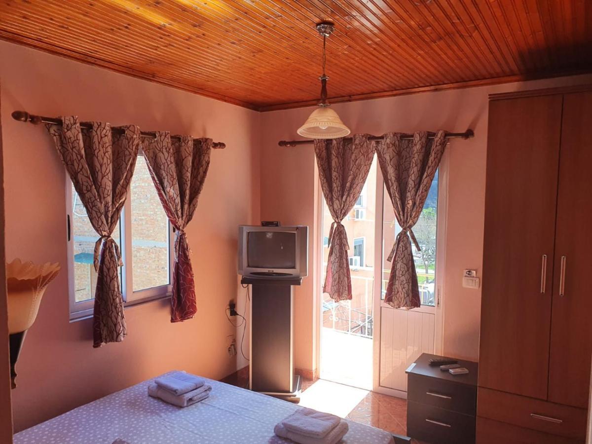 Apartment Donend Berat Dış mekan fotoğraf